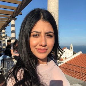 Meet your Posher, Karla